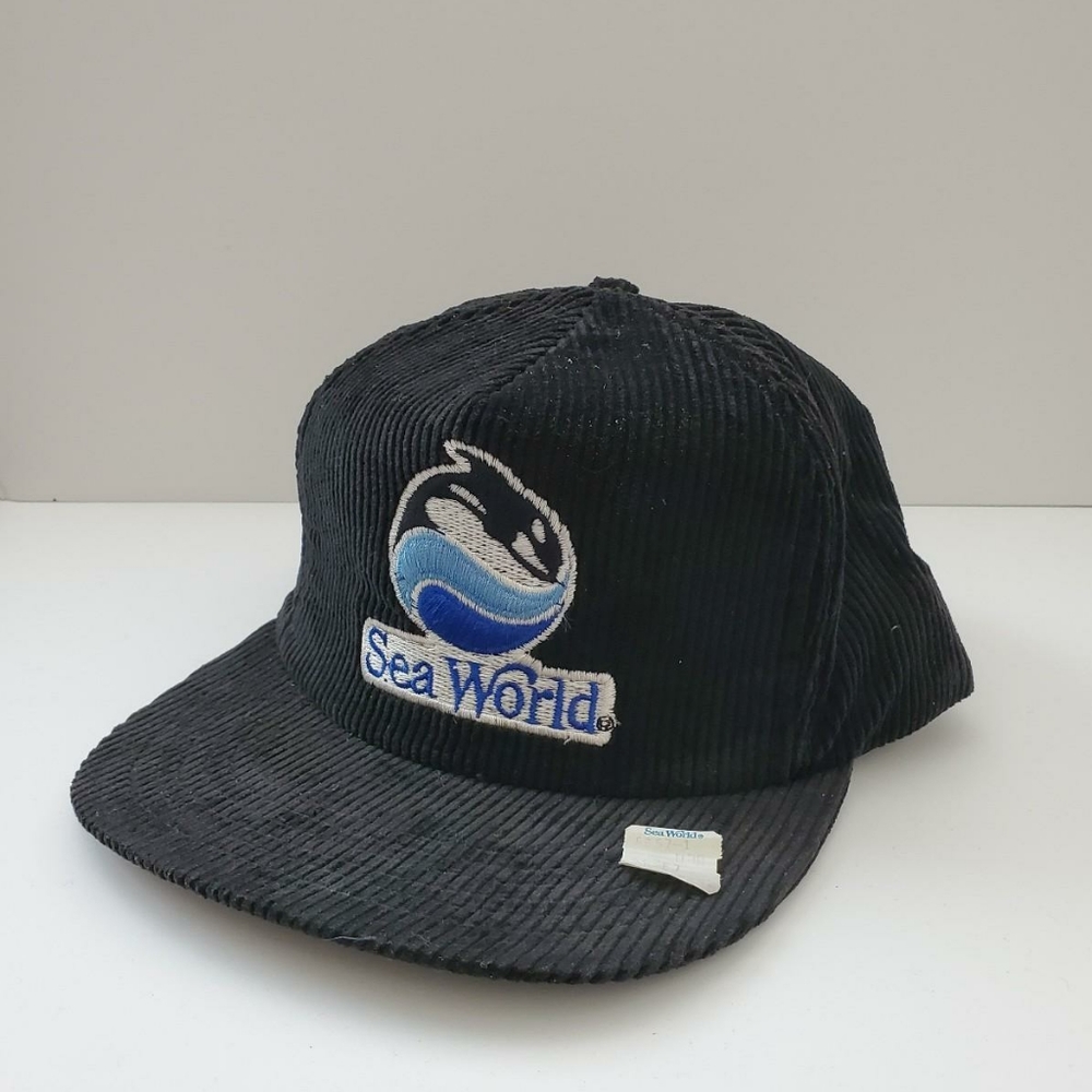 VINTAGE 90s SeaWorld corduroy strapback hat- deadstock